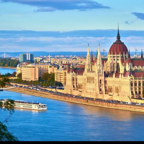  Cùng AMDI Manpower tìm hiểu các chính sách Định cư 3 thế hệ tại Hungary